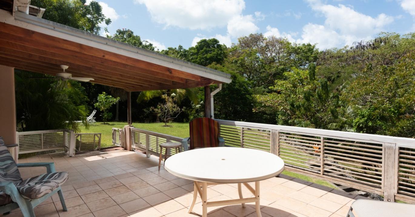 sunset outdoor dining 
