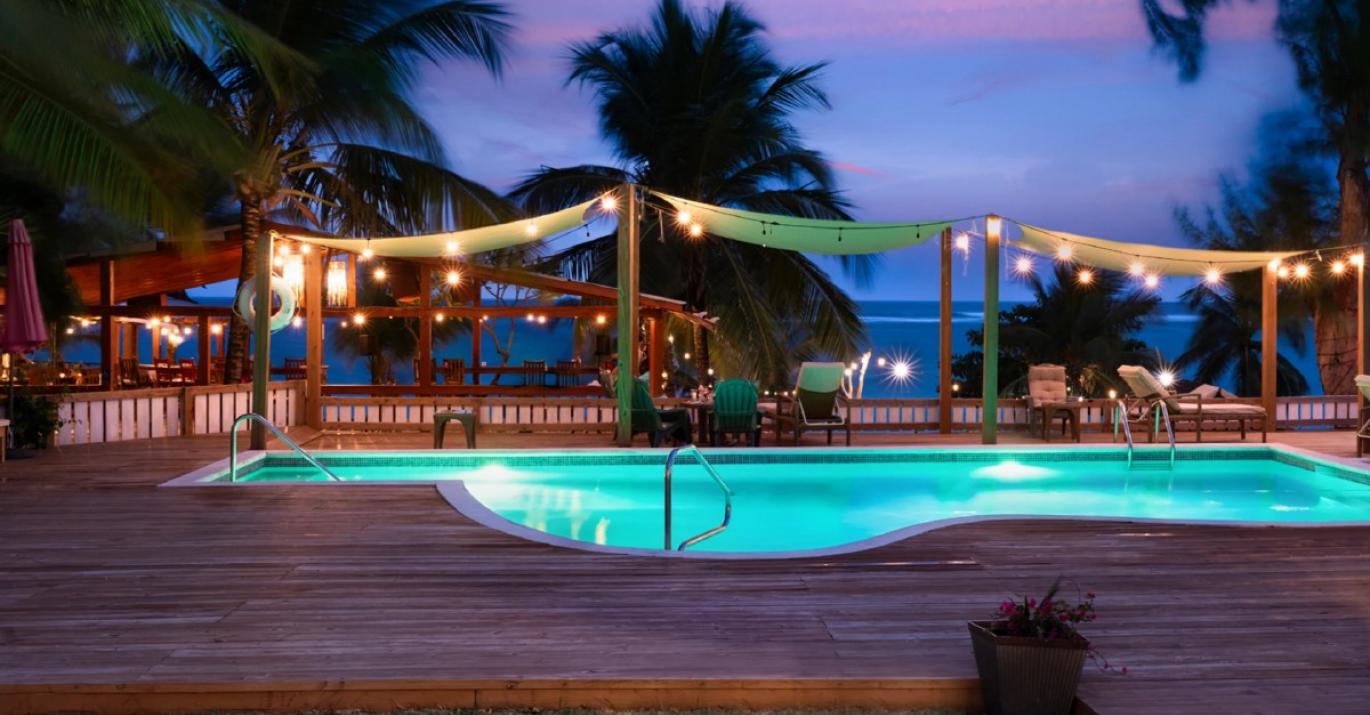 surfers bay community pool