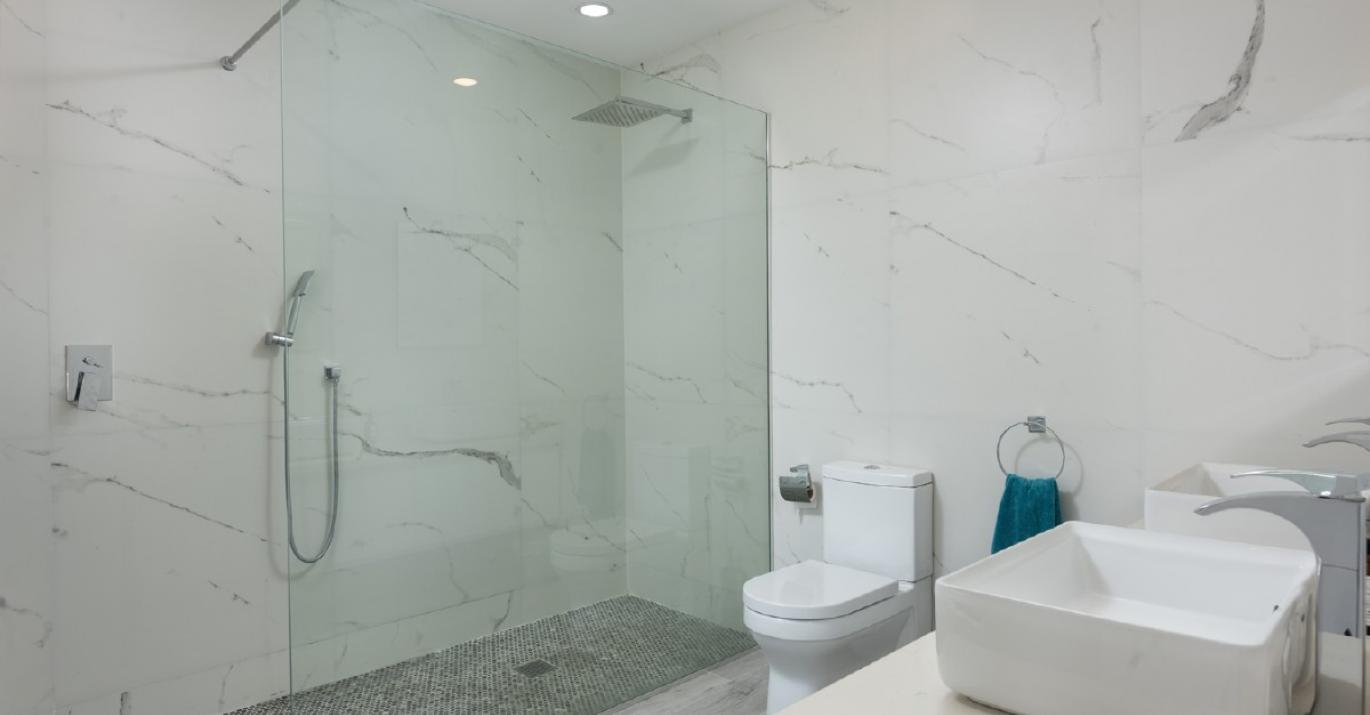 virgo villa primary bathroom