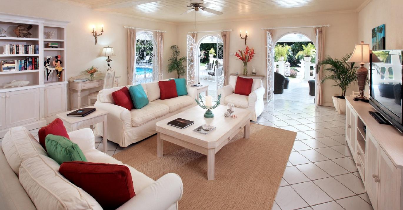 vistamar house sitting room