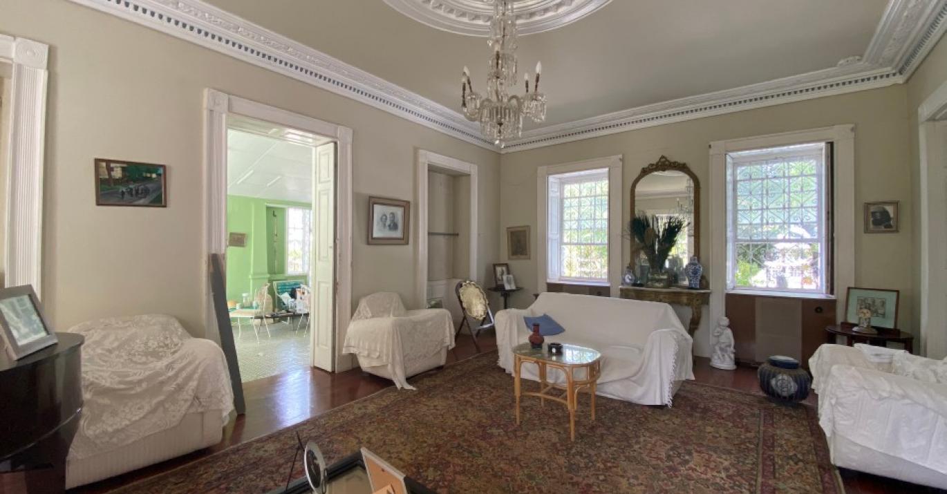 woodside open living area