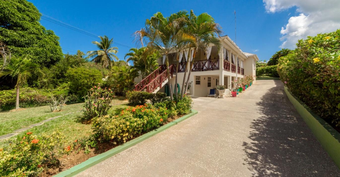 Dee Dee Villa for Sale 2 Apartment Driveway West Coast St James Barbados