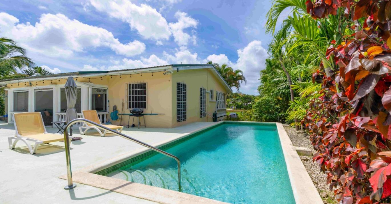 Jamestown Park No 8 traditional house for sale Holetown west coast St James