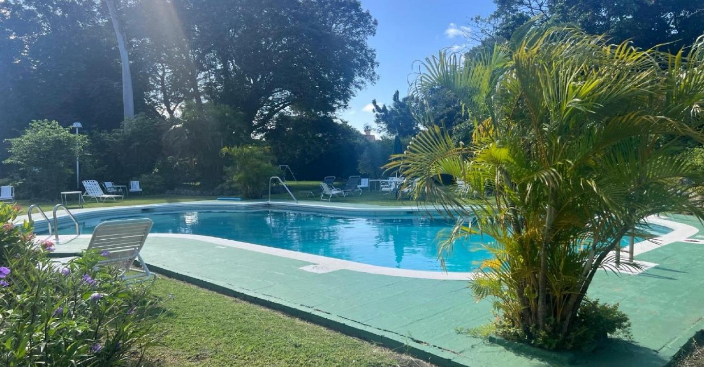Banyan Court 21 furnished ground floor apartment long term rental south coast