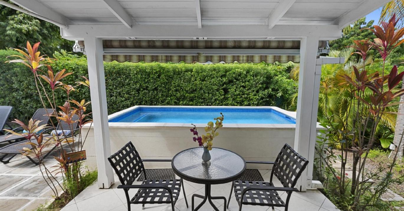 Sunset Crest Cherry Avenue 82 furnished holiday short term rental west coast