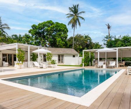 Honeycomb House, Queens Fort