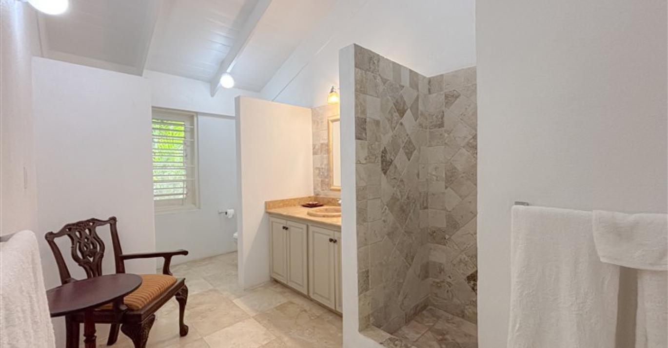 11 cascade primary bathroom 1