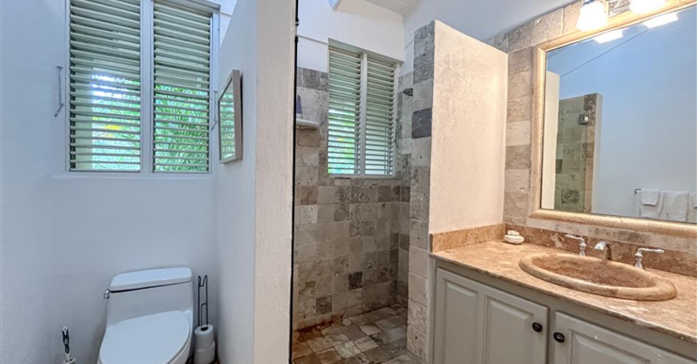 13 cascade bathroom 2