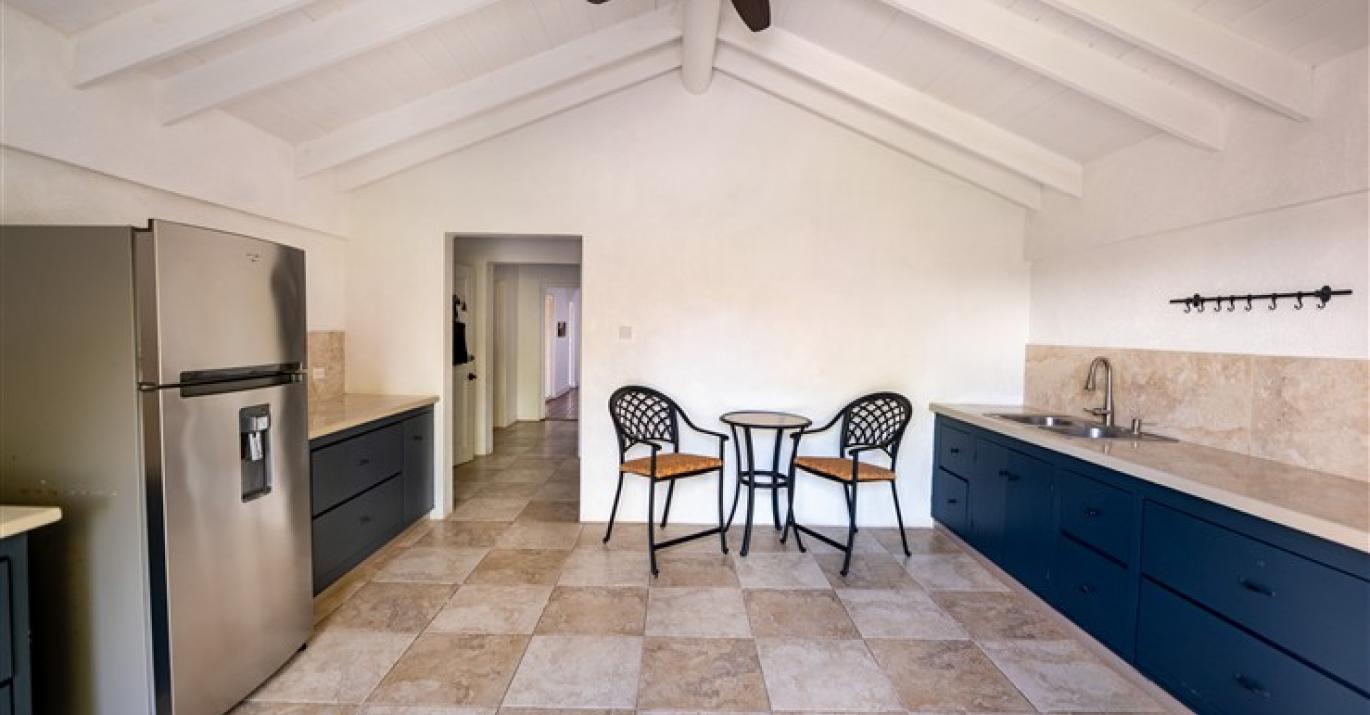 16 cascade kitchen 2