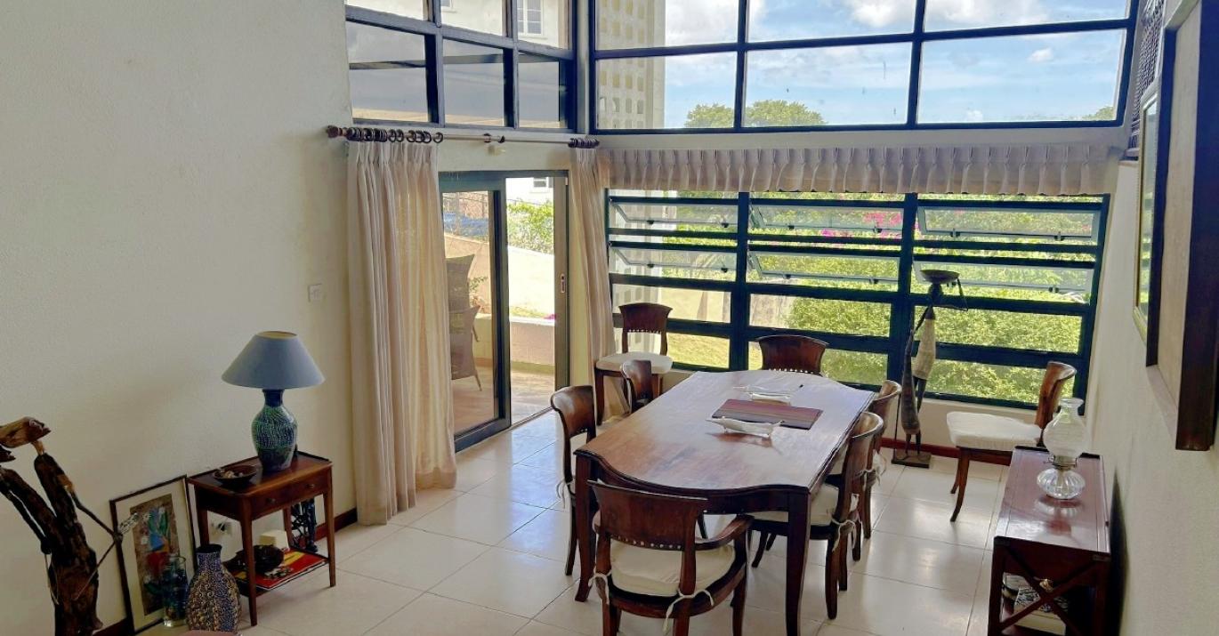 The Mount 5A dining area