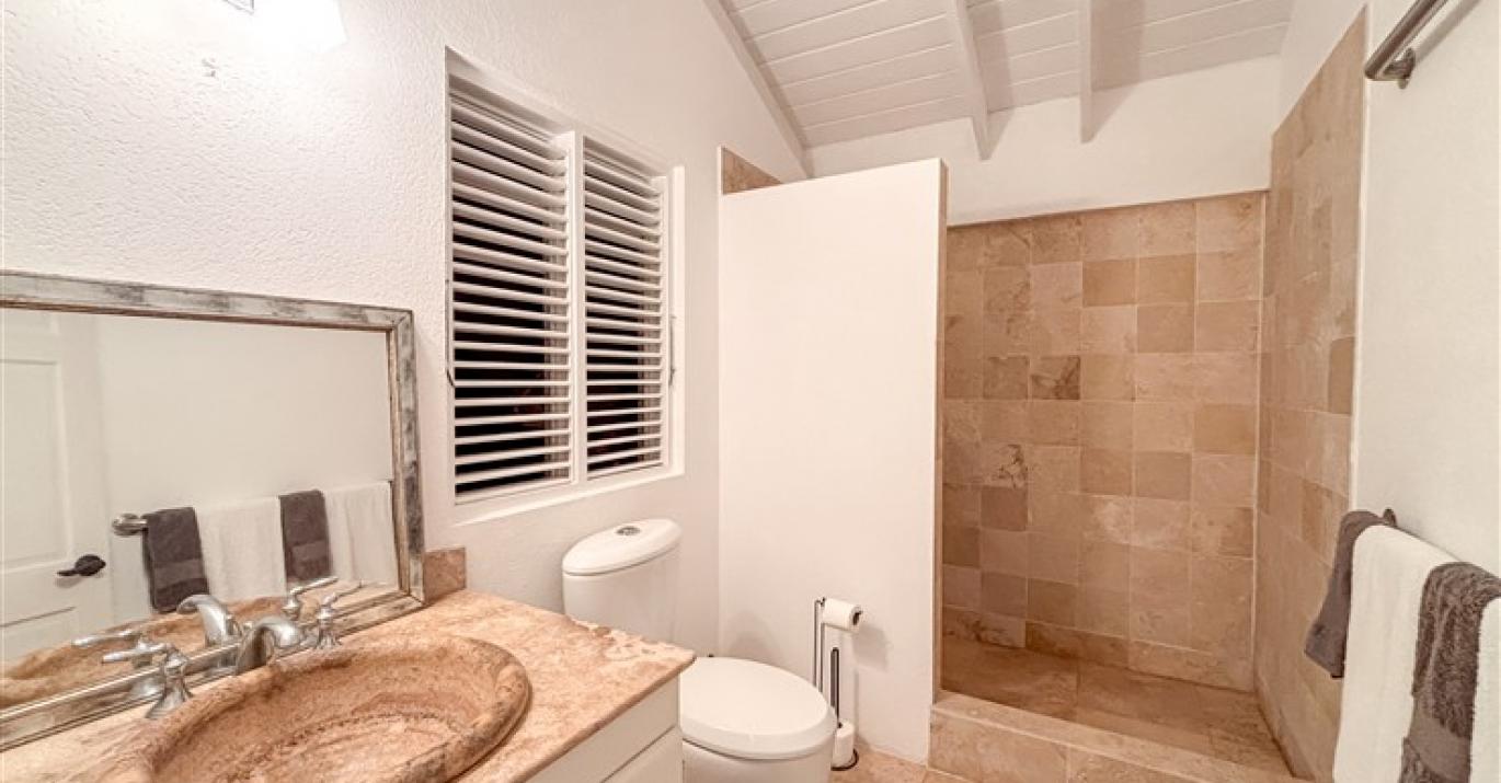 22 cascade bathroom 4