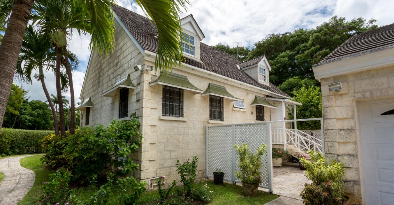 Ariena Cottage