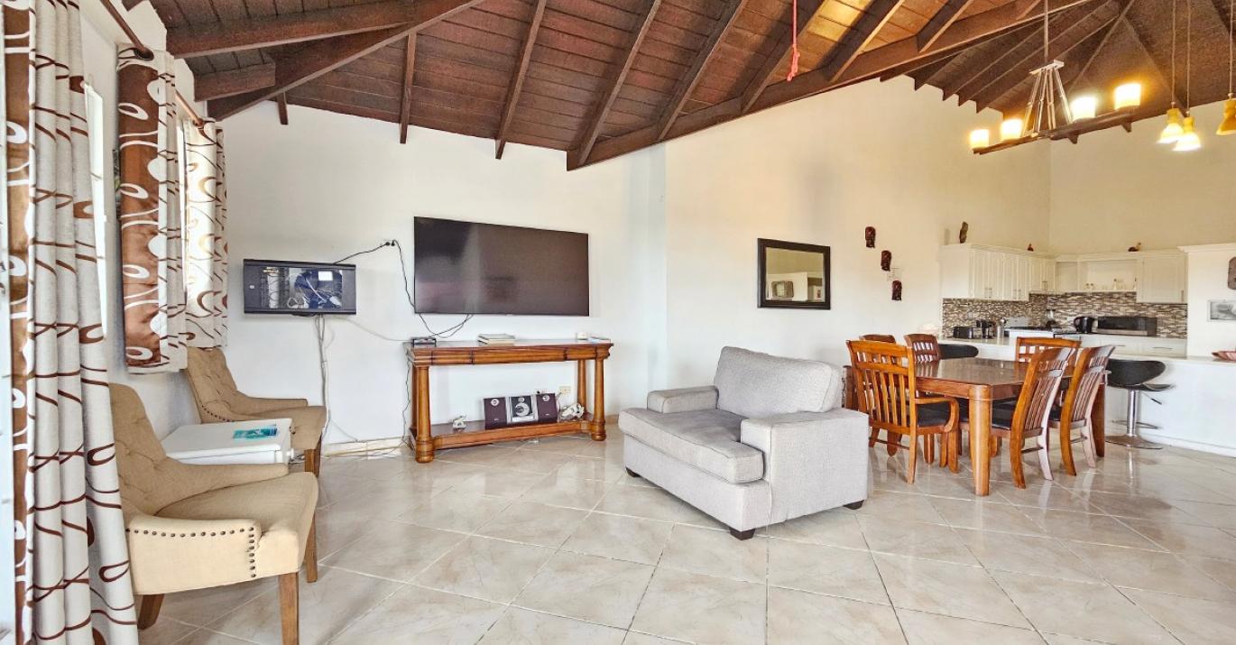 36 Fairholme Gardens