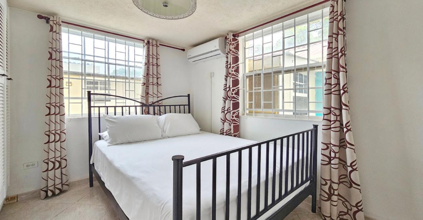 36 Fairholme Gardens