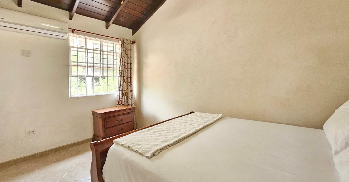 36 Fairholme Gardens