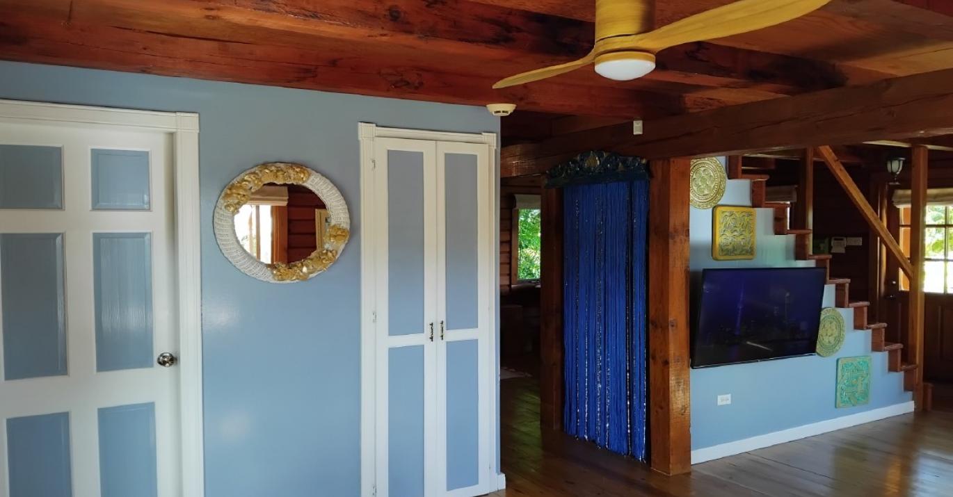 hakuna Matata lounge east