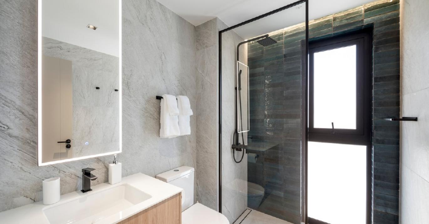 Allure 205 bathroom 2