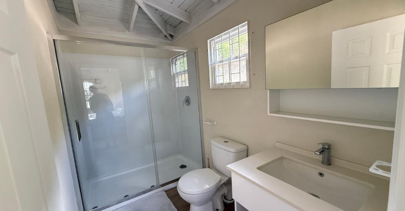 Atlantic Breeze 31 bathroom