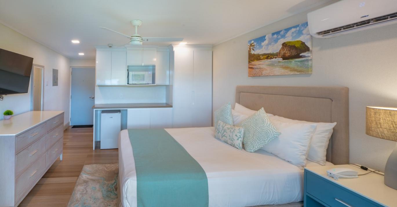 Blue Haven queen studio