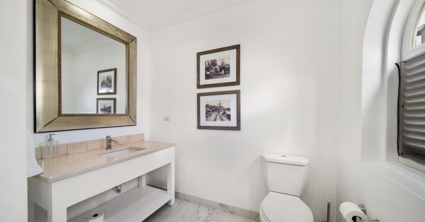 Cassia 5 bathroom 2