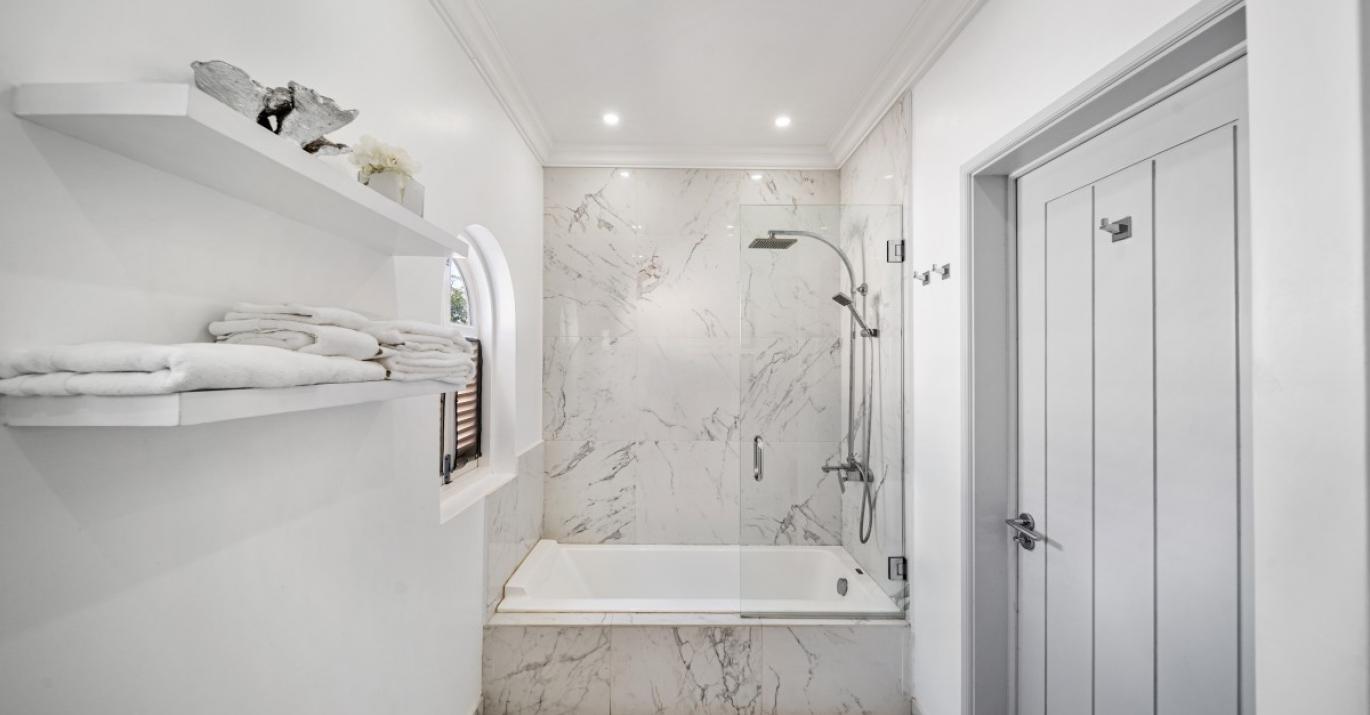 Cassia 5 bathroom two