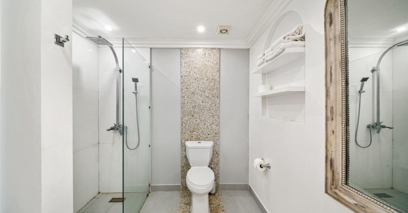 Cassia 5 master shower