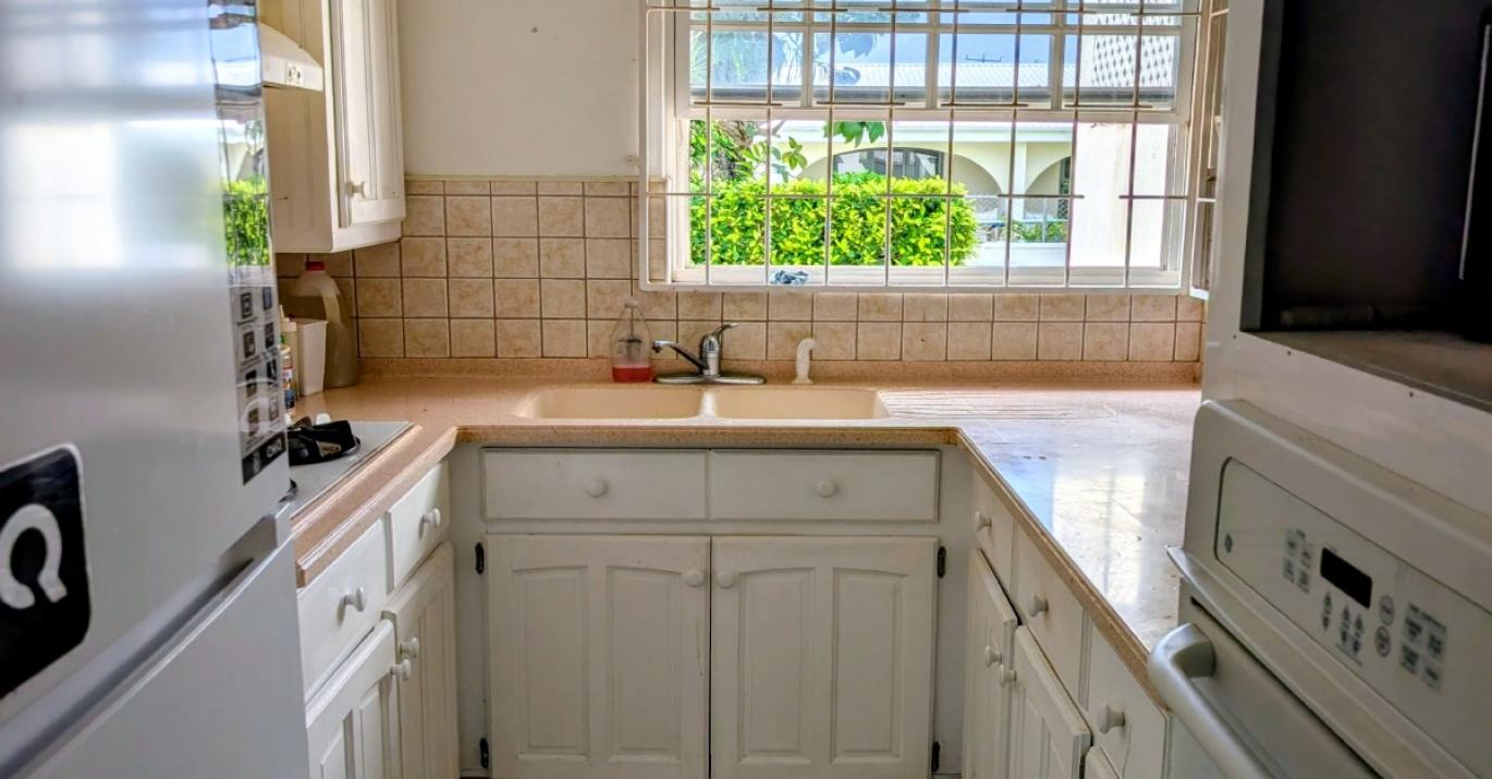 cassia cottage 172 kitchen