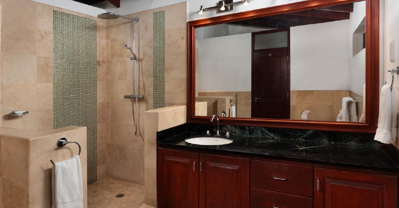 church point 2 cottage bathroom