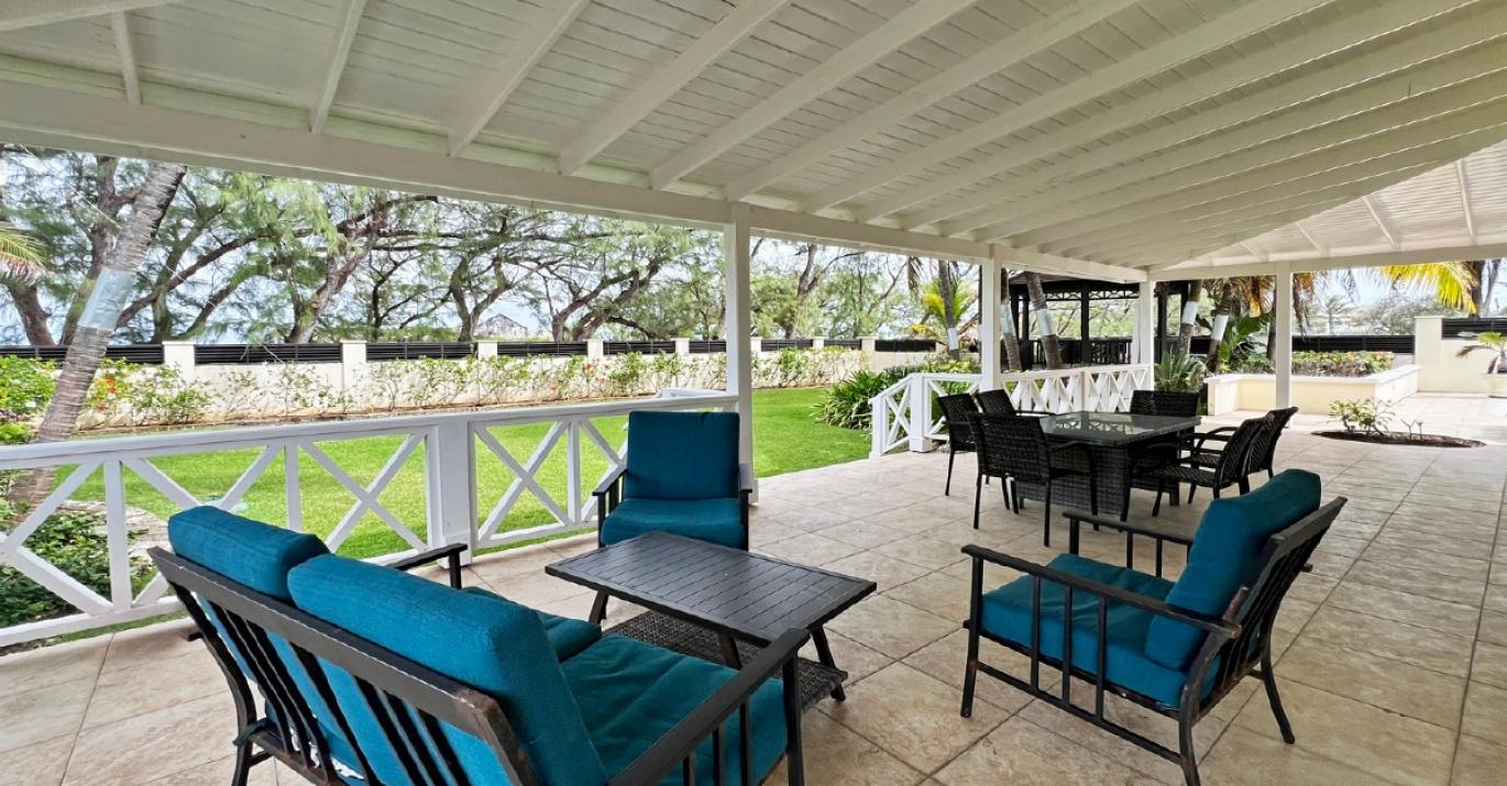 Dawlish covered patio