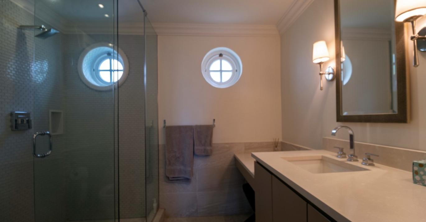 forest hills 29 master shower