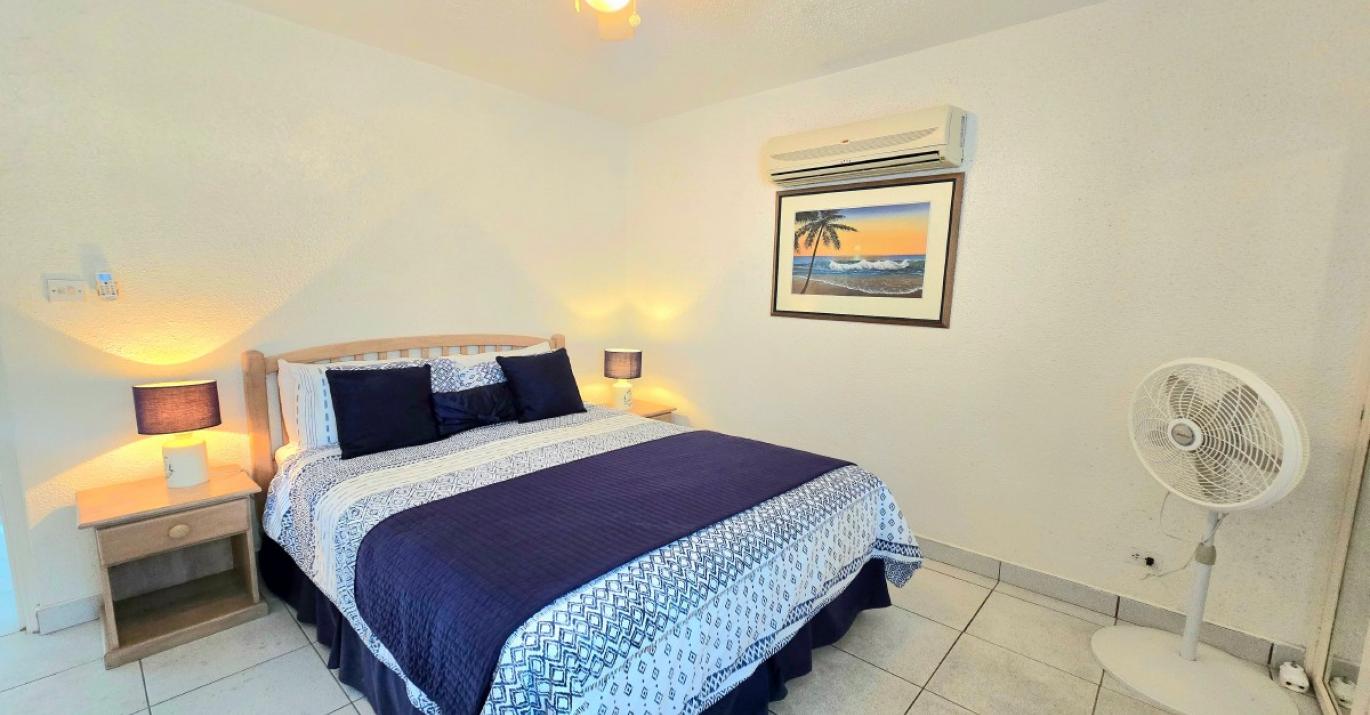 GG 210 queen bed