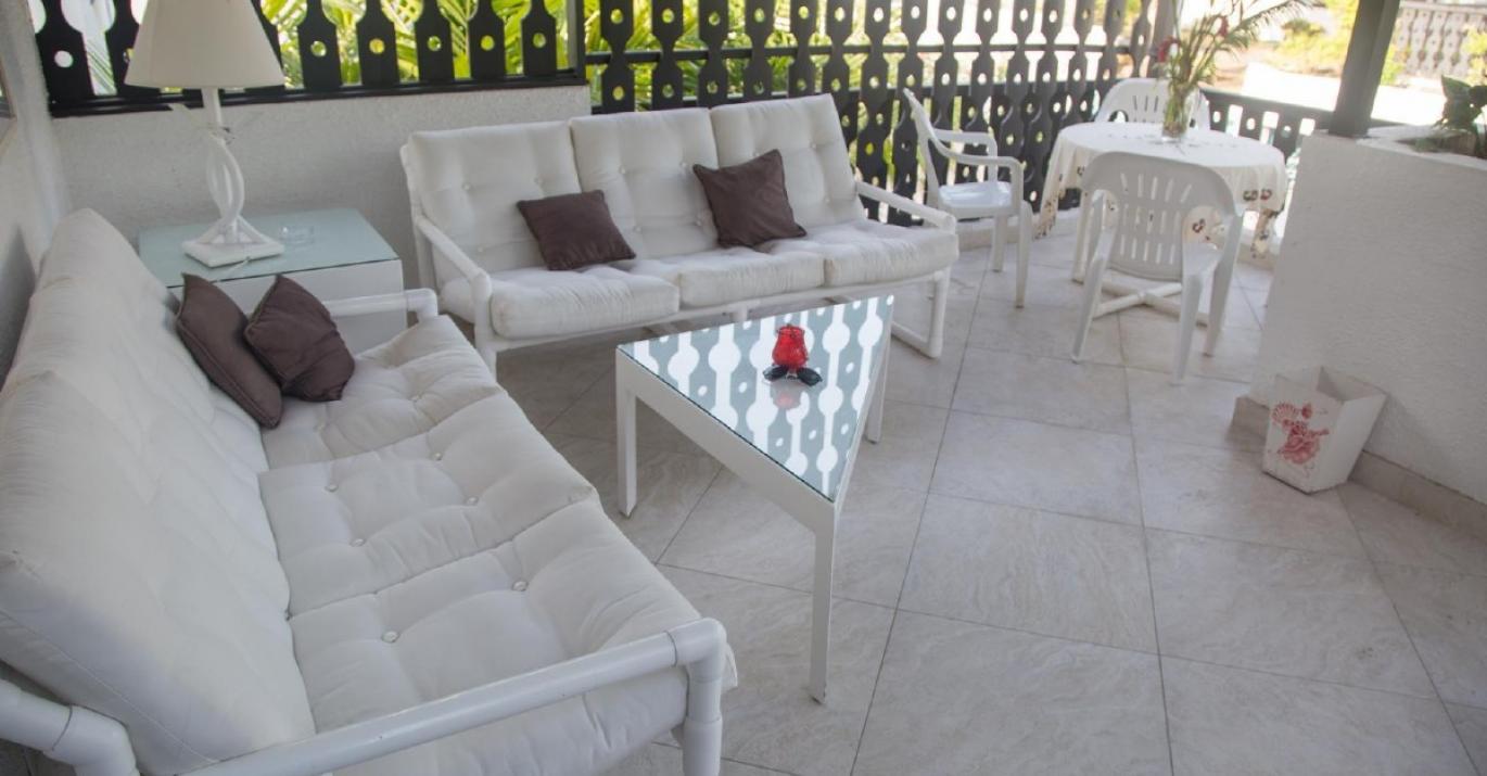 GG 235 patio 2