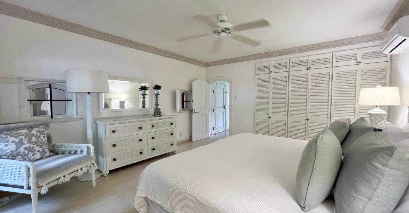 glitterbay 113 bedroom a