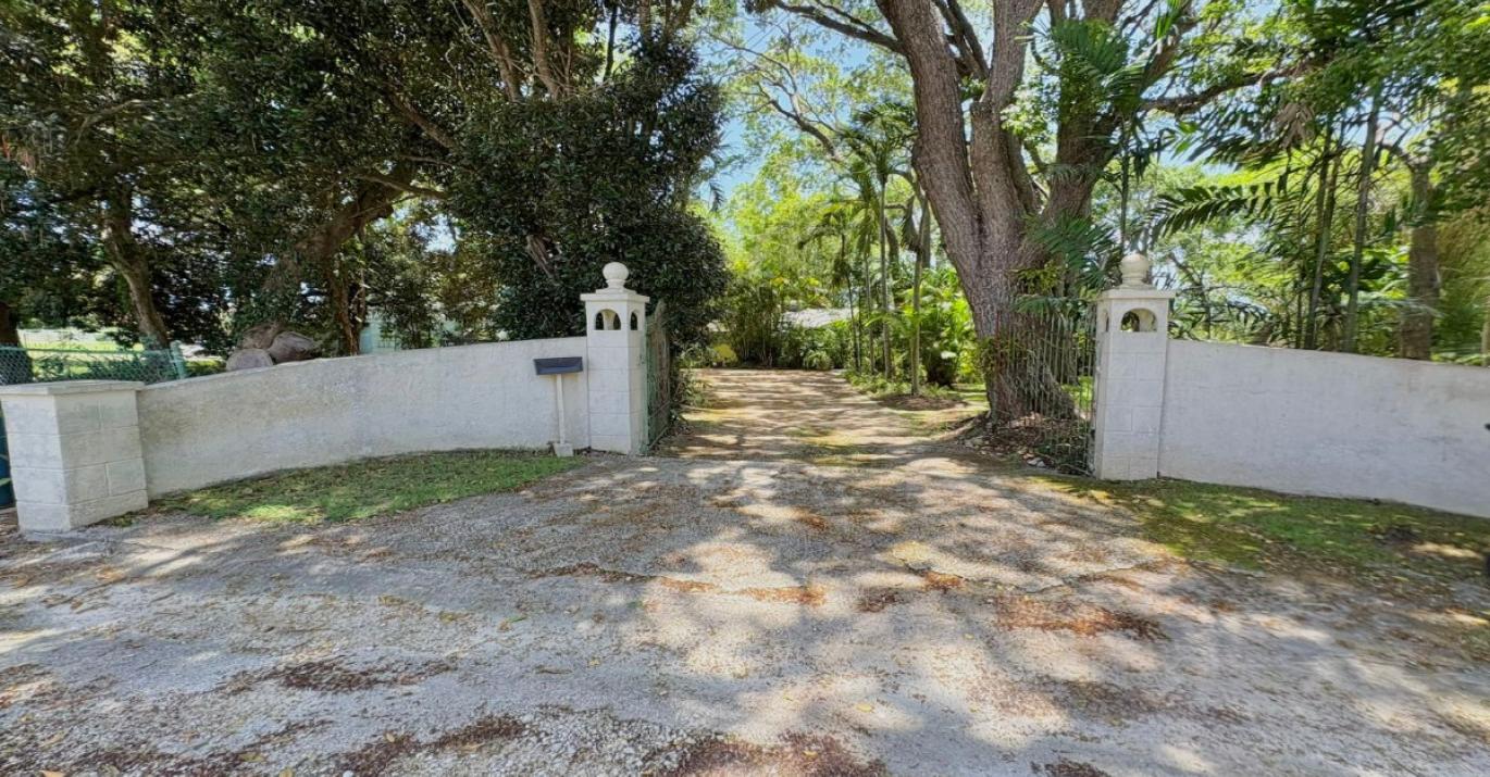 golden acre 2 entrance roadside