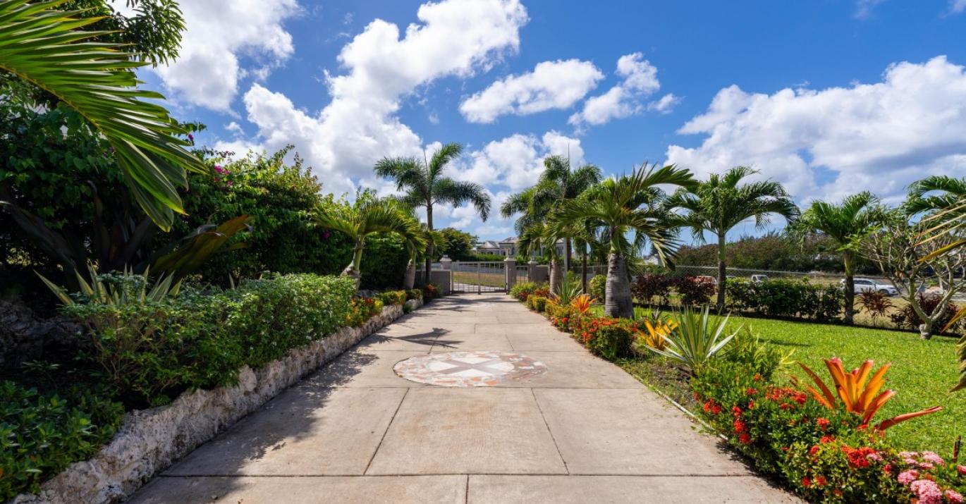 Halls villa 2 electric gates