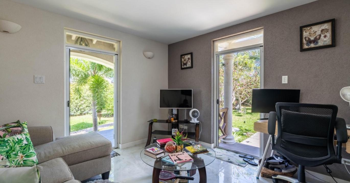 Halls villa 2 guest cottage