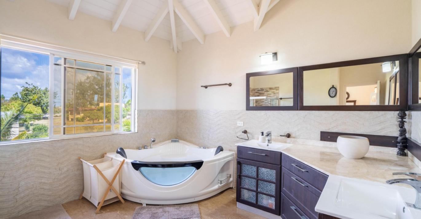 Halls villa 2 jacuzzi