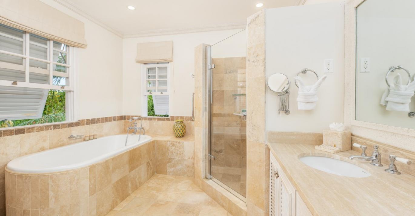 Howzat ensuite master