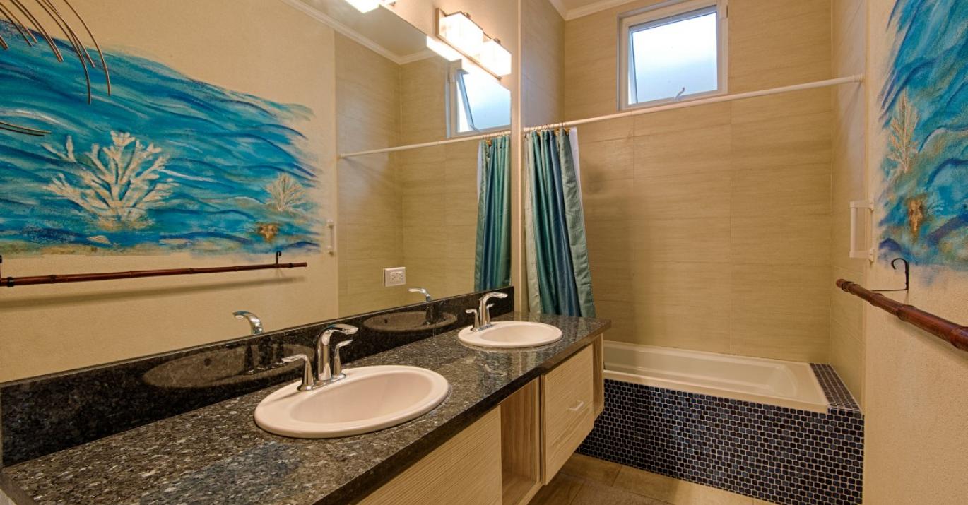 LMM ocean suite bathroom