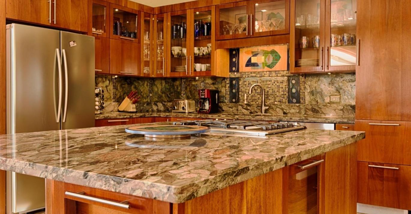 La Maison Michelle kitchen