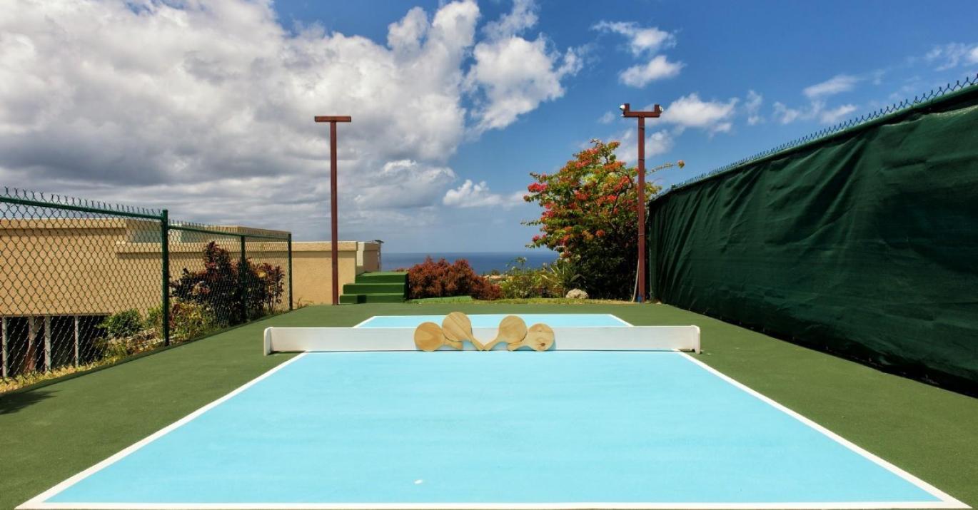 La Maison Michelle tennis court