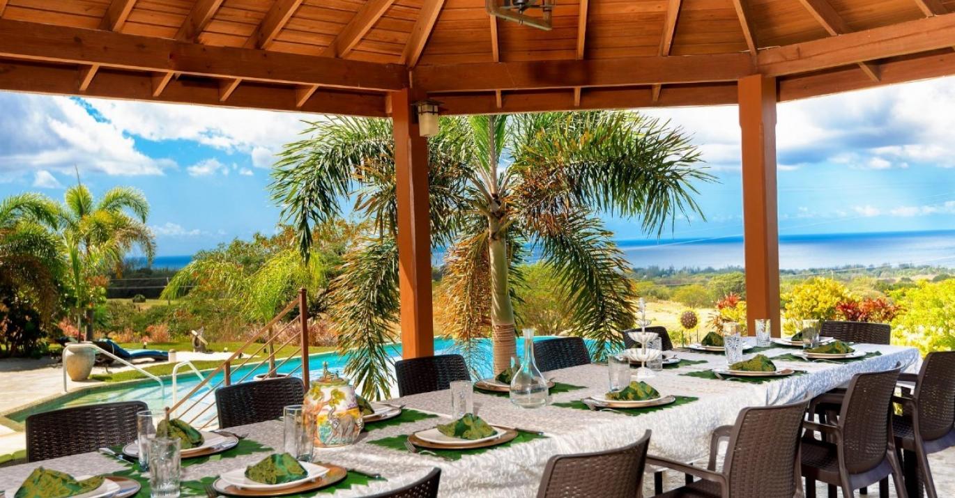 La Maison Michelle al fresco dining