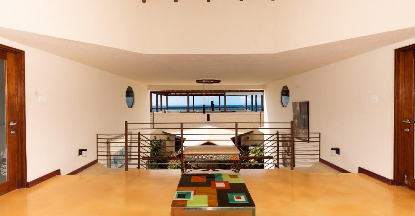 La Maison Michelle mezzanine