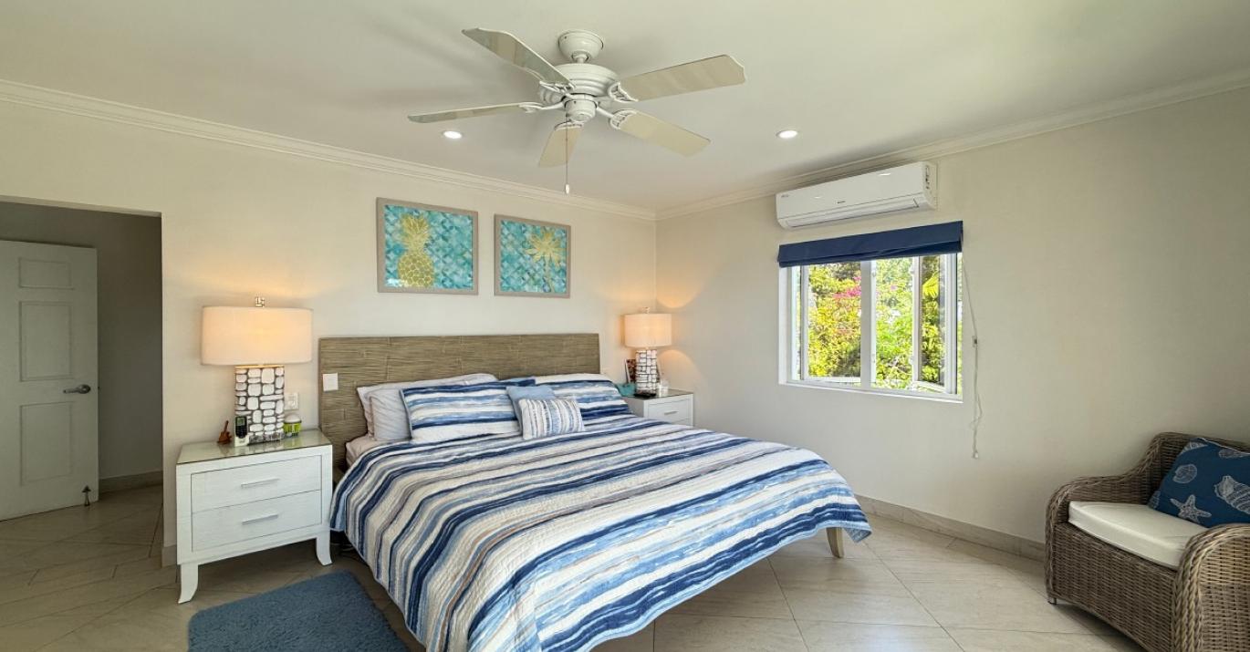 lighthouse bay 104 master room