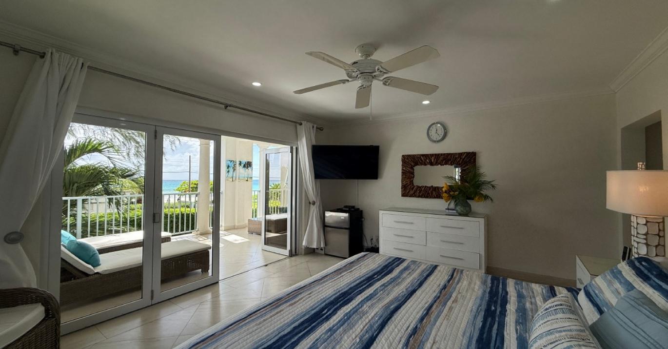 lighthouse bay 104 master suite