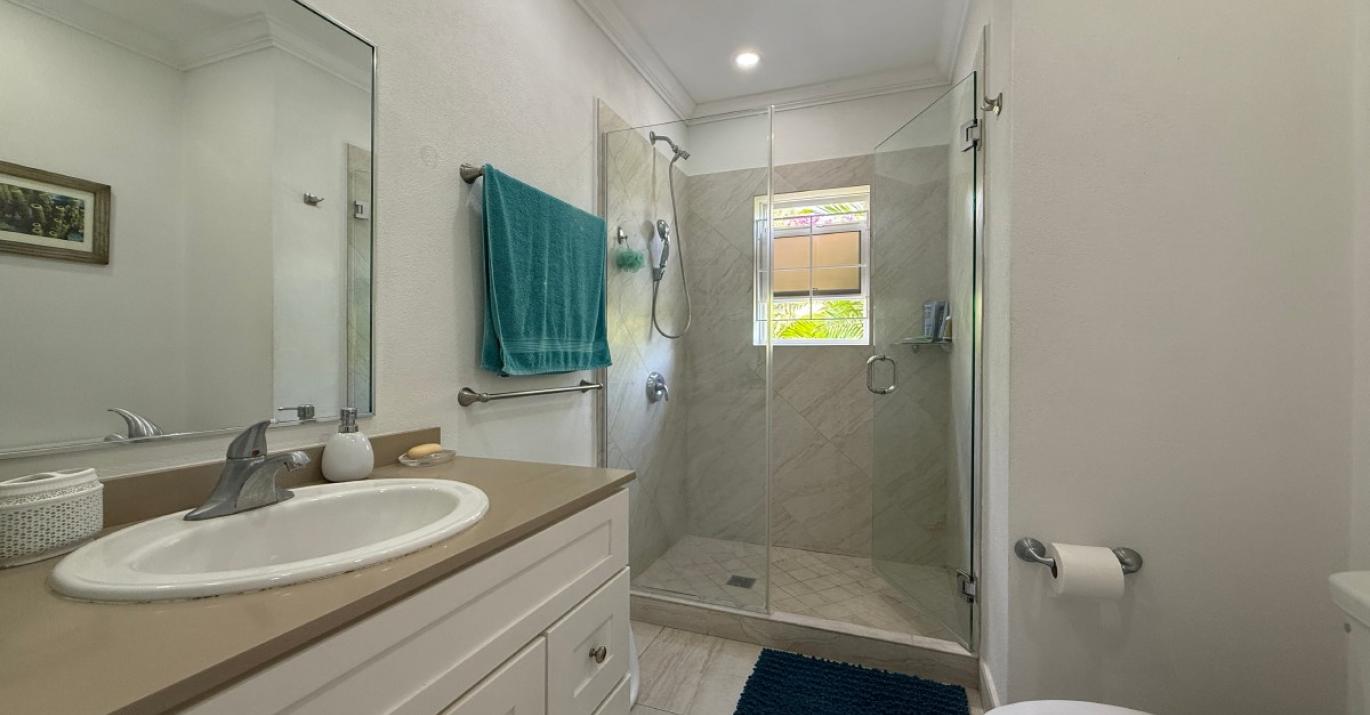 lighthouse bay 104 shower 3