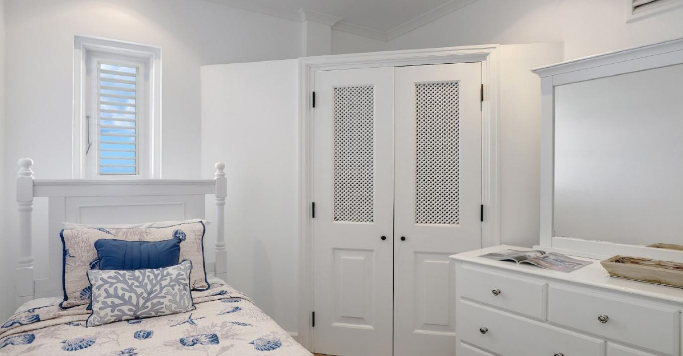 Ocean Heights bedroom