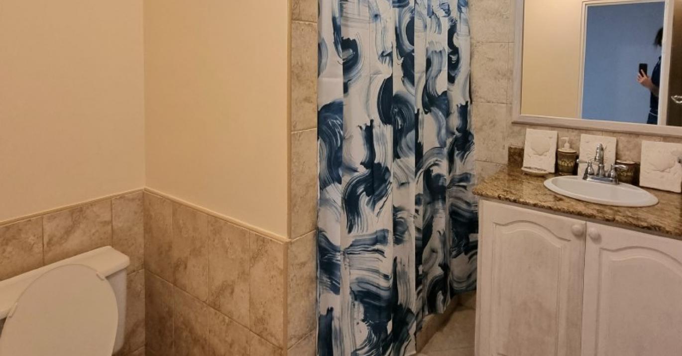 orchard heights bathroom