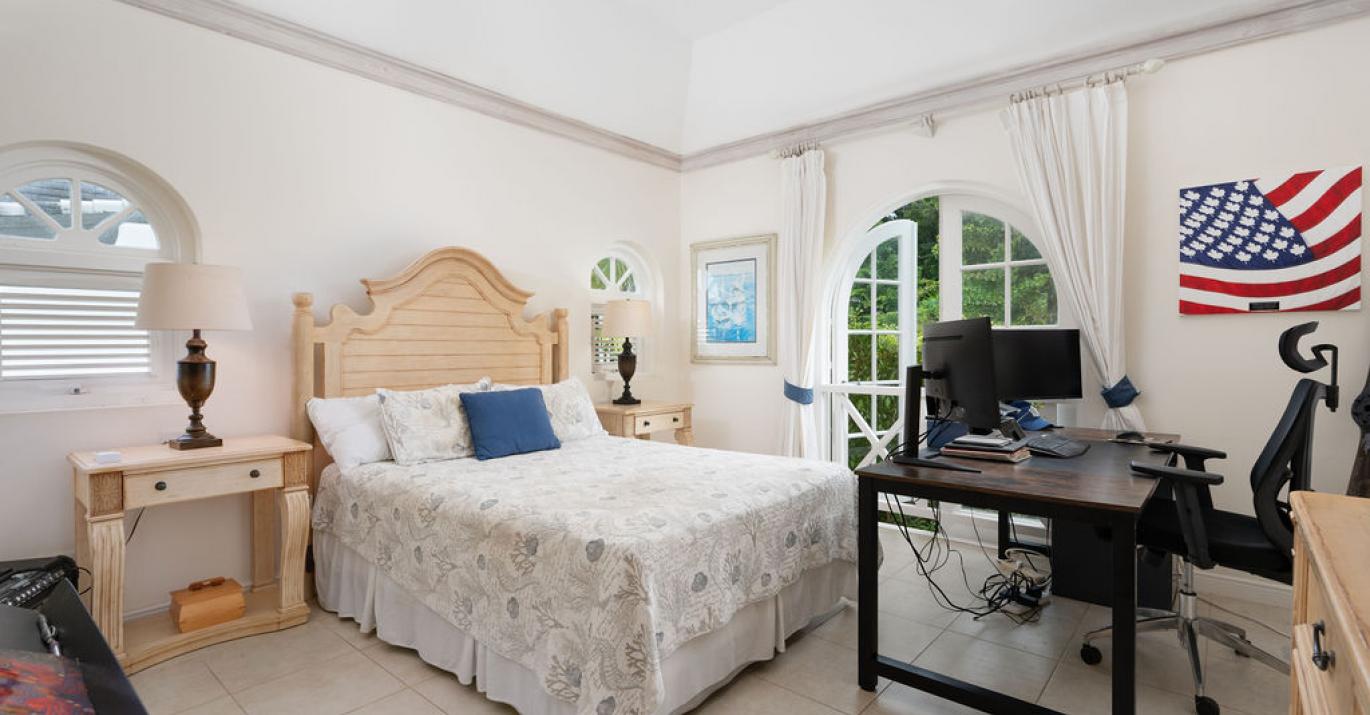 Royal Villa bedroom 1