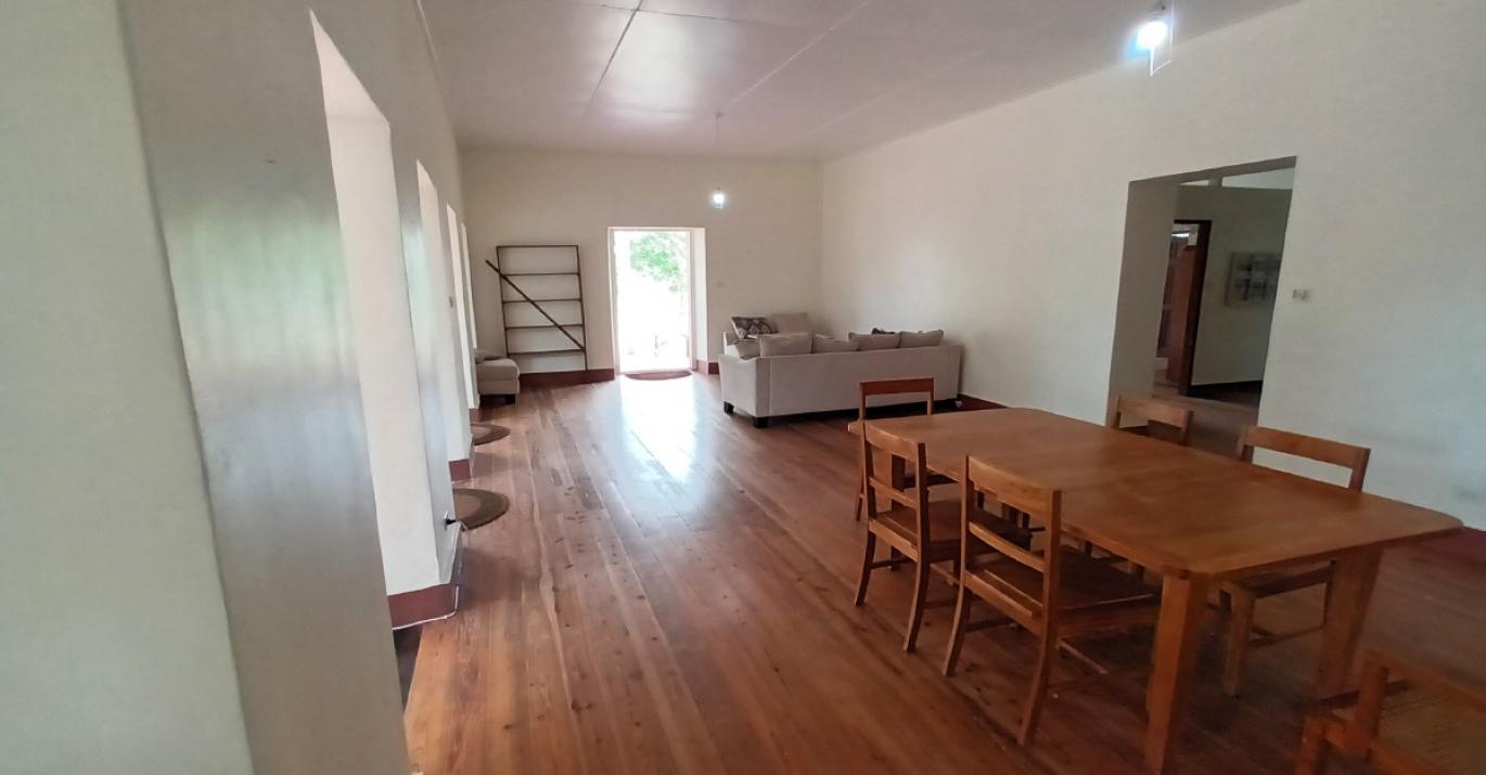 Rylands dining and living